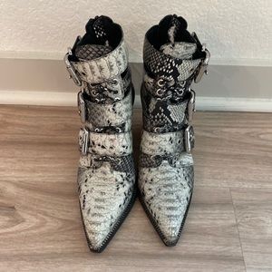 Jeffrey Campbell snakeskin boot size 6.5